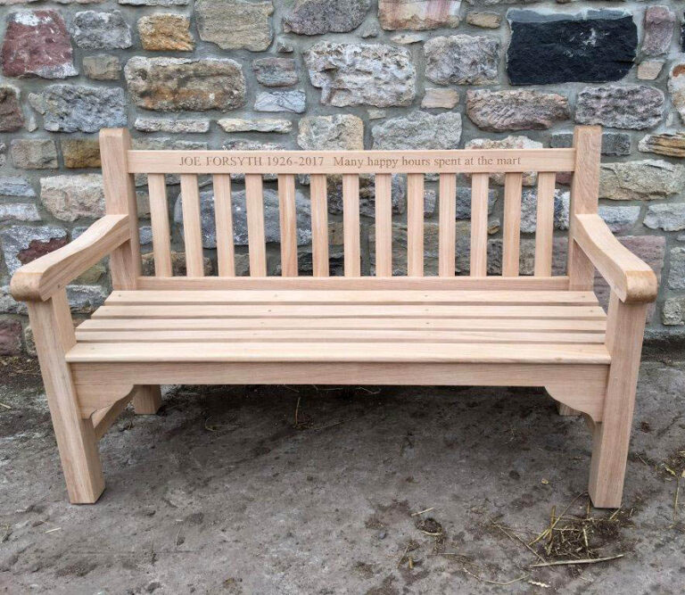 Arlanza 1500cm Handcrafted Bench with Memorial Engraving